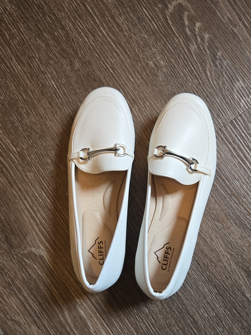 Cliffs By White Mountain Womens Loafers